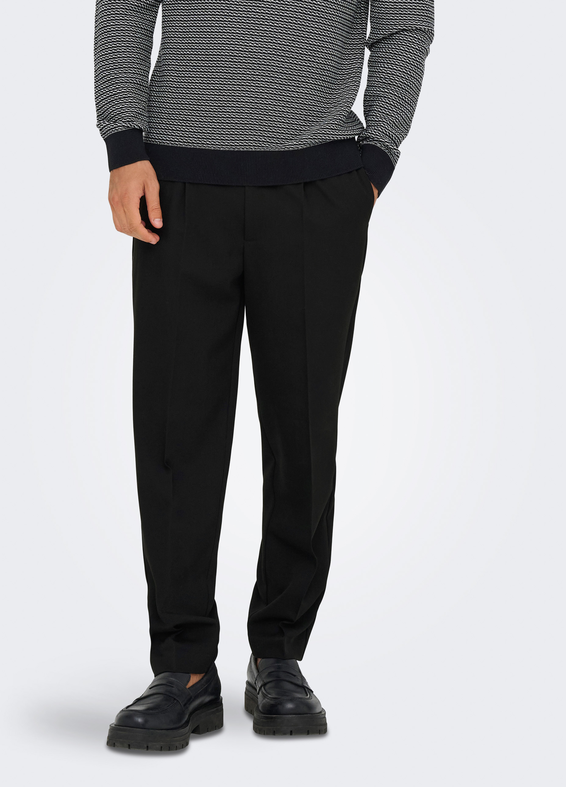 Upim Unisex Nero Pantalone Straight Fit Con Pince Uomo, Taglia: L - Immagine 1